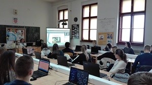 Slika PU_VS/Akcije/Dan sigurnijeg Interneta/gimnazija vukovar 18/naslovna.jpg